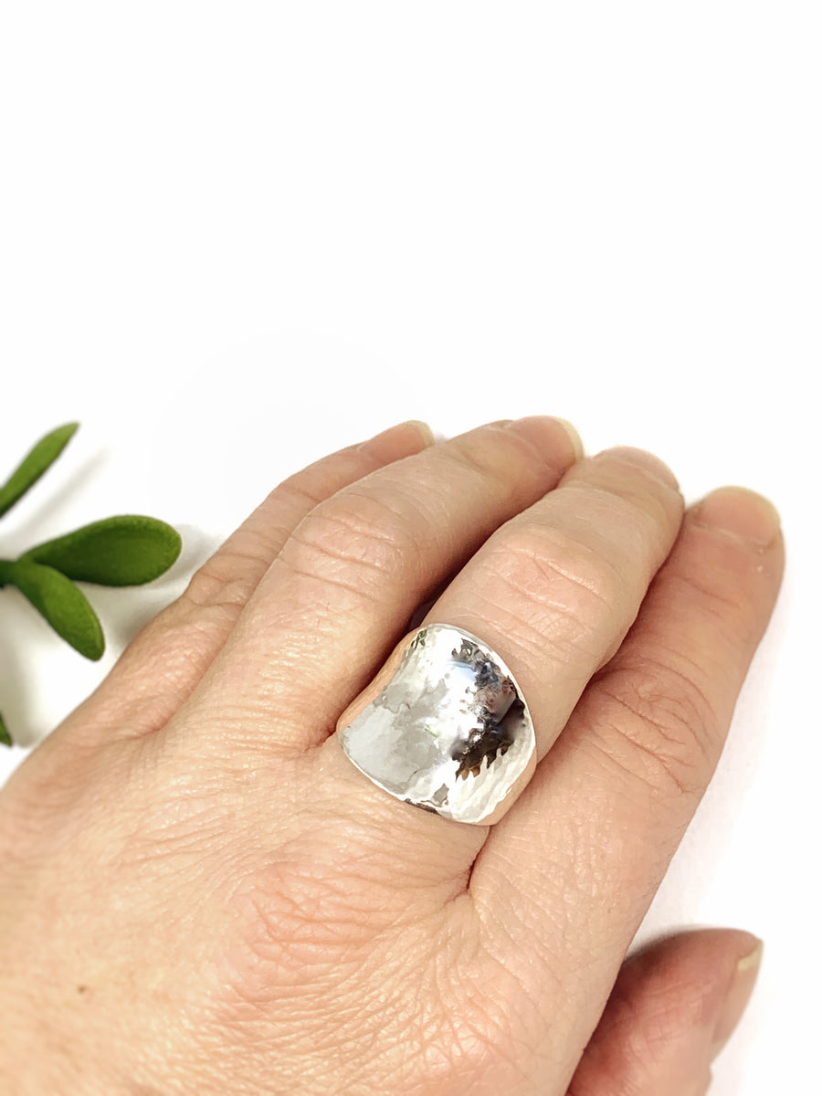 Shield Ring